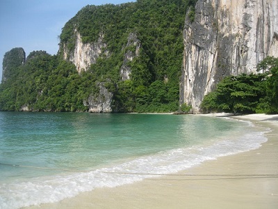 Spectacular beaches at Koh Hong, Krabi.