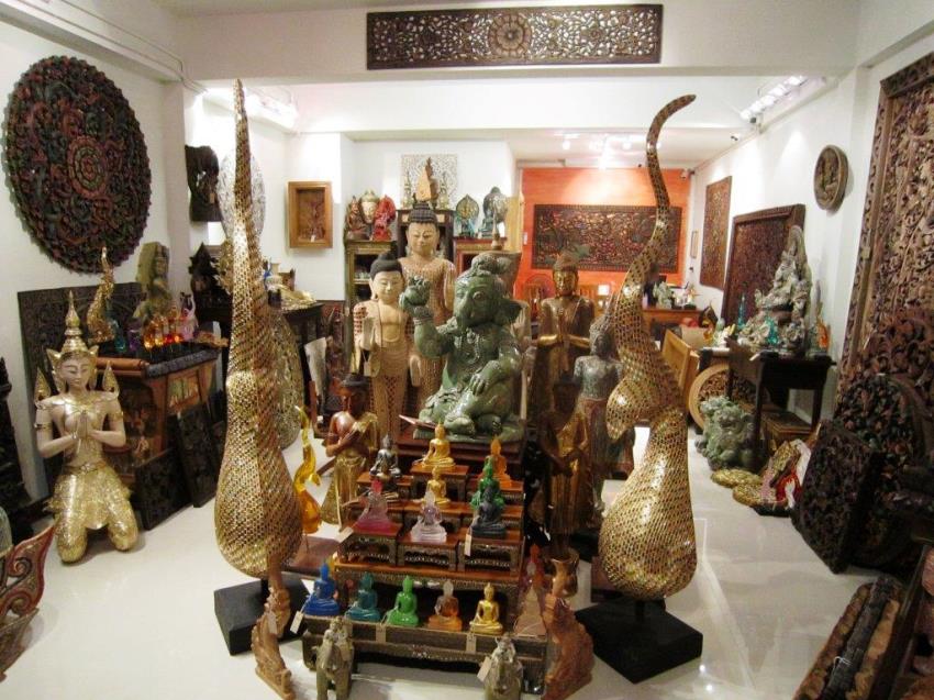 Guided shopping tours in Phuket.